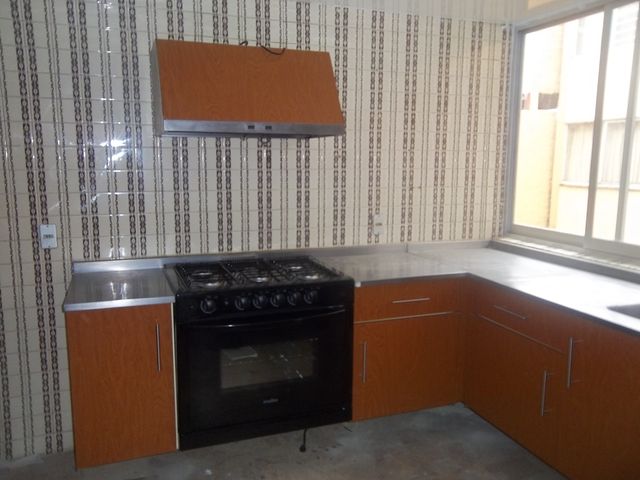 TERMINACIÓN DE LA REPARACIÓN Y MODIFICACIÓN QUEDANDO PRESENTABLE LA COCINA.